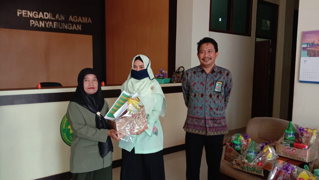 pemberianpaketlebaran200520201