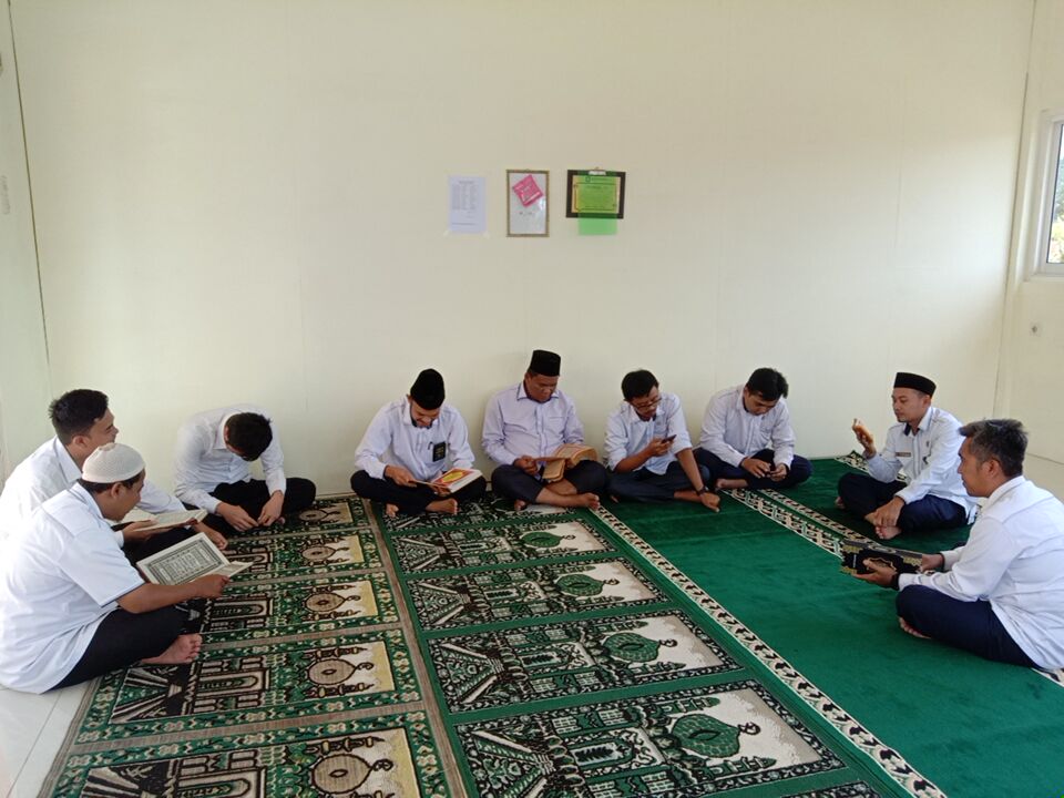 sholatzuhurdantadarusbersama270320233